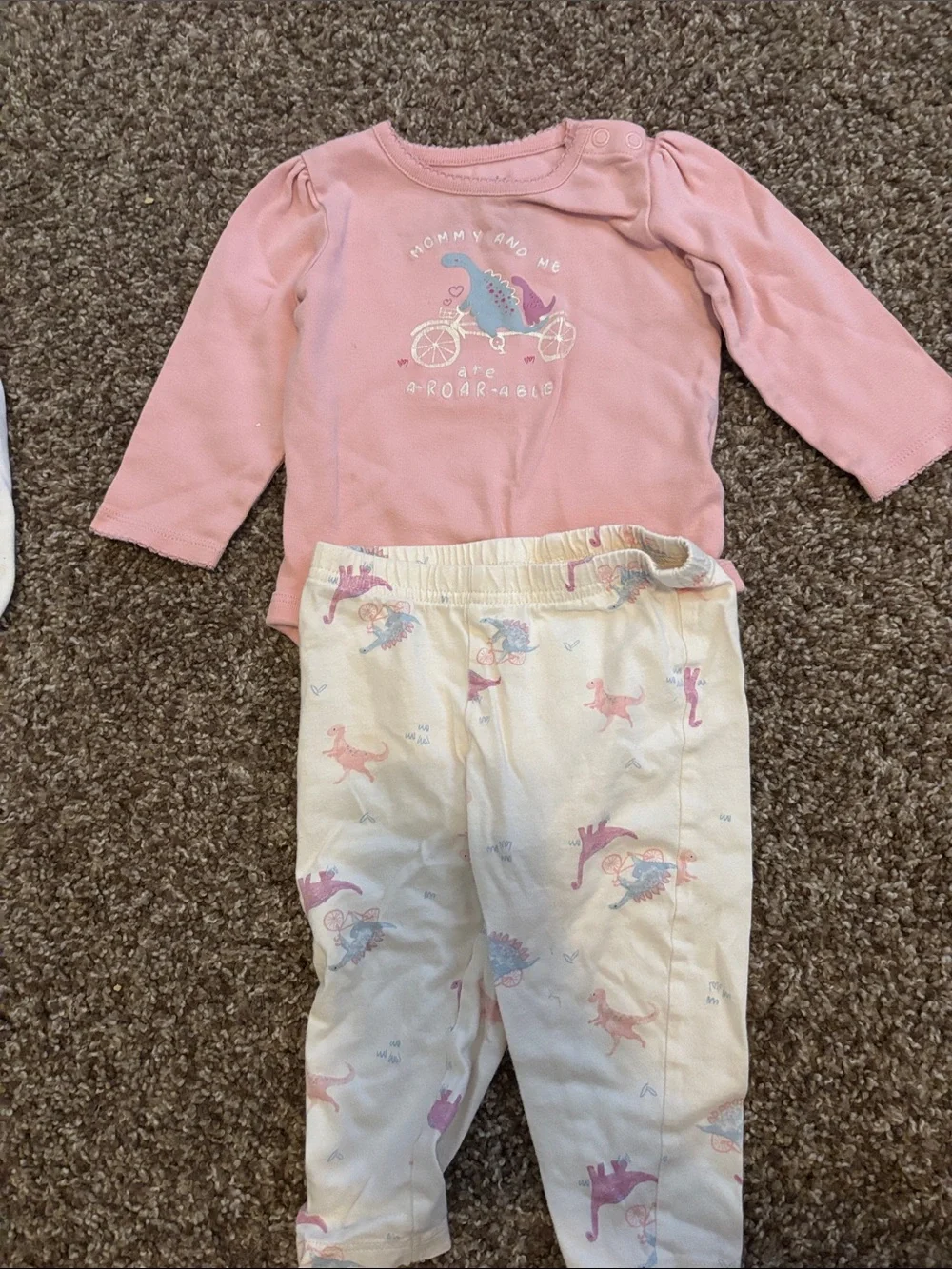 Set of 5 Baby Girl Carter’s Outfits